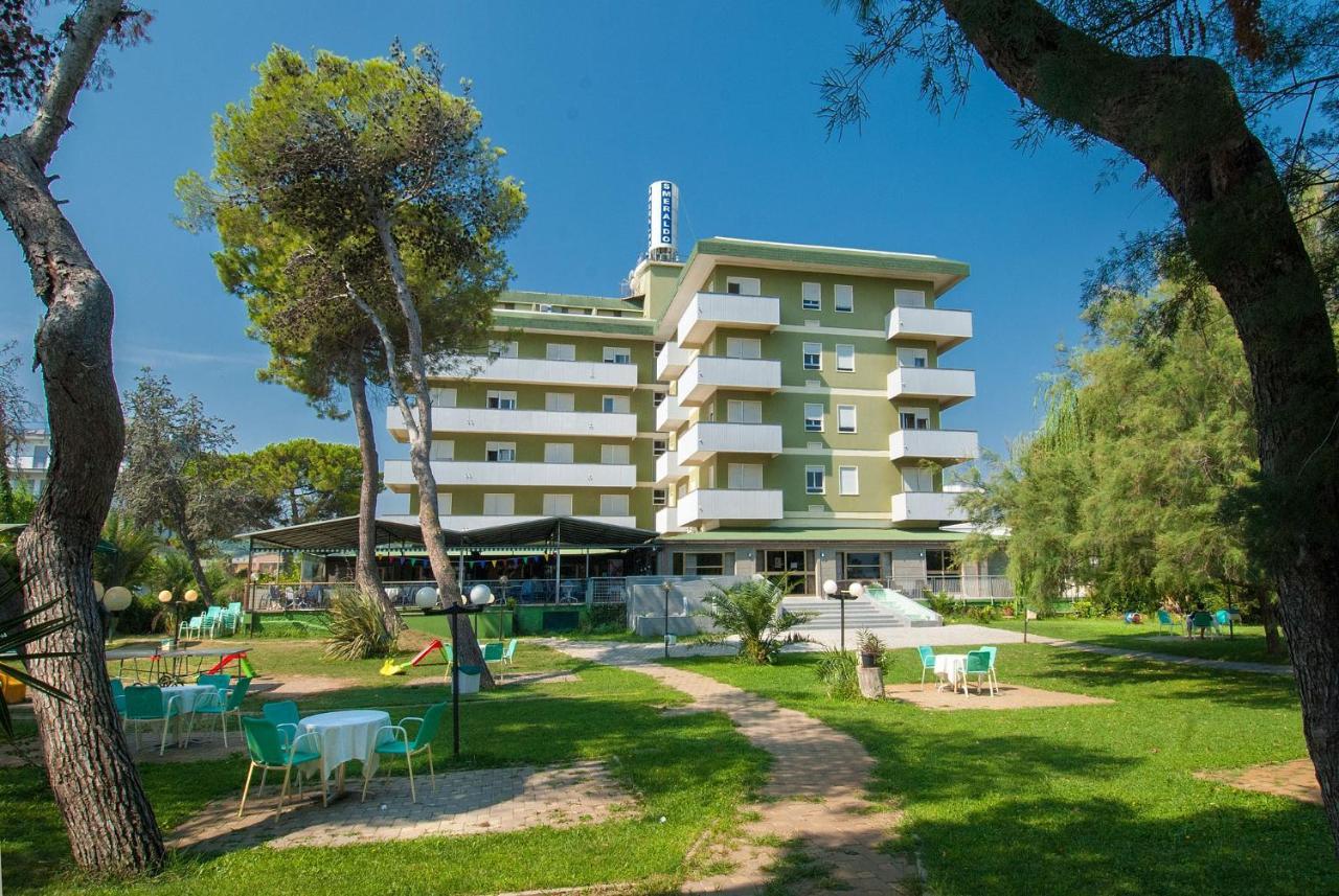 Hotel Smeraldo Giulianova Eksteriør billede