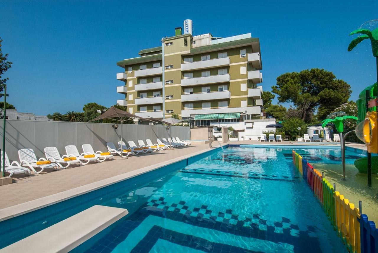 Hotel Smeraldo Giulianova Eksteriør billede