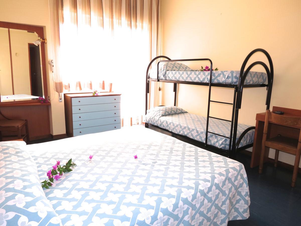 Hotel Smeraldo Giulianova Eksteriør billede