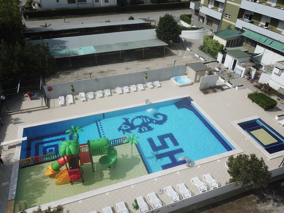 Hotel Smeraldo Giulianova Eksteriør billede
